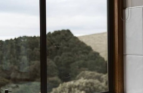 Apollo Bay Villa | Point of View Villa 5 of 5 - Couples Retreat