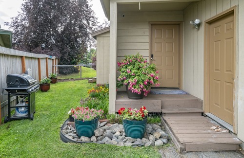 Sand Lake House | Polar Bear Den - Close to Airport, centrally located W/BBQ ; private entrance