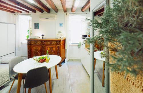 Rovinj Apartment | Polina Studio