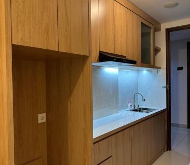 Batam Apartment | Pollux Habibie Apartment - 1617 Free Wifi & Netflix, Pool & City View