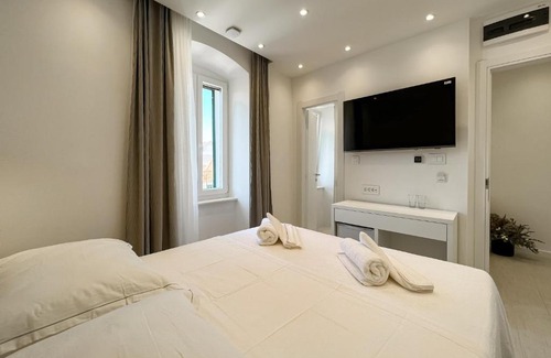Split House | Pont Rooms