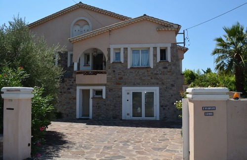Saint-Raphael House | Pool + 10 min walk to the beach