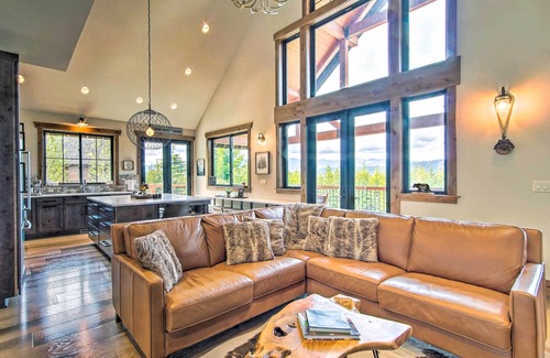 Ronald Cabin | Pool Access: Cle Elum Mtn-View Cabin w/Game Room