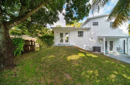 Boulevard Heights Villa | *Pool Home 5| Big Yard!