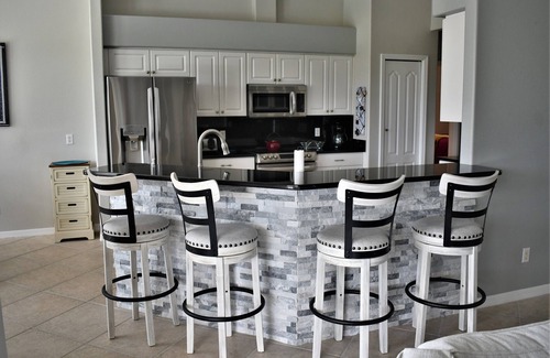 Sarasota House | Pool House on Golf Course