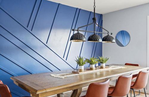 South Scottsdale House | Pool Spa Ping Pong Pool Table Arcade Corn Hole