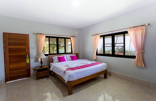 Maret Resort | Pool View Double Room