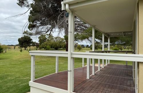 Warrow Bed & Breakfast | Poona Farm Estate - The Cottage