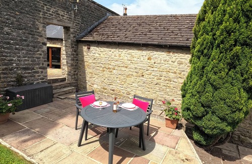 Middleham Cottage | POPPY'S FOOTPRINT, romantic, with a garden in Middleham