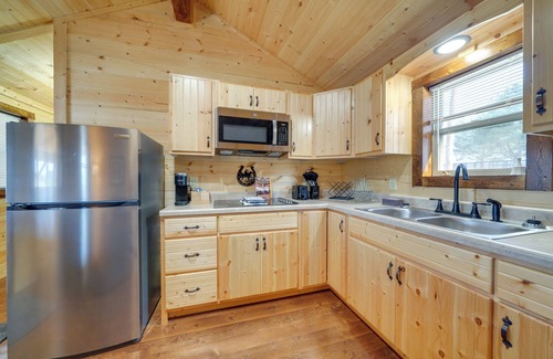 La Grange Cabin | Porch & Pond Views: La Grange Cabin Retreat!