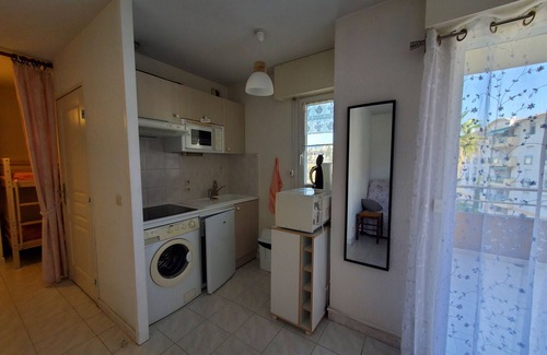 Frejus Port Apartment | Port FREJUS Studio with sleeping area of ​30 m2 for 2 Adults 2 Children with quiet balcony on the garden side