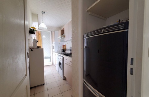Frejus Port Apartment | Port FREJUS T2 39m2 with air conditioning Beautiful terrace Garden view Wifi Parking 4 Persons
