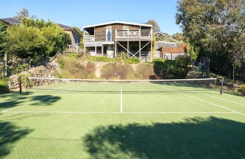 Mount Martha House | Port Philip Panorama - Bayview Retreat and Pool Bliss