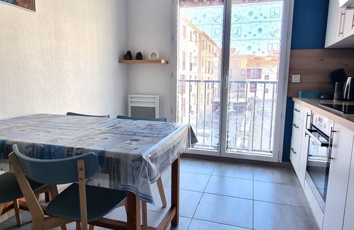 Port-Vendres Apartment | Port-Vendres - 2-Bedroom Apartment with Parking and WIFI