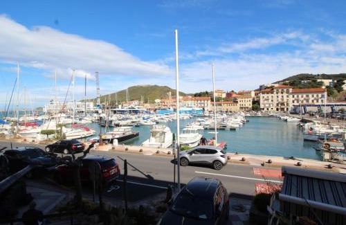 Port-Vendres Apartment | Port-Vendres: T2 4 pers ascenseur, loggia ensoleillée, près des commerces - FR-1-309-188