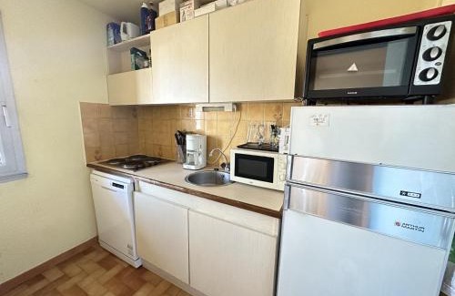 Port-Vendres Apartment | Port-Vendres: T2 4 pers ascenseur, loggia ensoleillée, près des commerces - FR-1-309-188