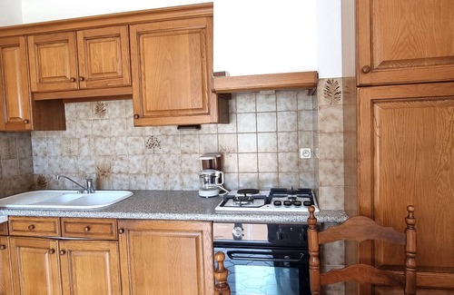 Port-Vendres Apartment | Port-Vendres: T2 calme avec parking, grande terrasse et proche port