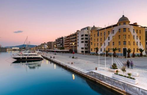 Volos City Centre Apartment | Port View Suites