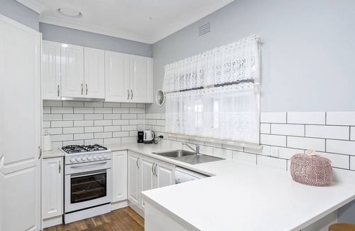 Portarlington House | Portside Rest - Great location with lots to do.