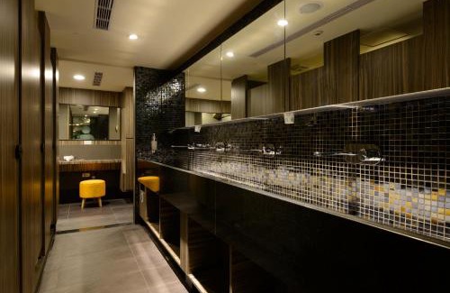 Zhongzheng Hotel | Poshpacker Hotel