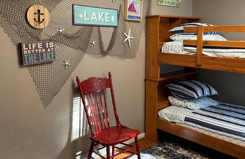 Elcho Cottage | Post Lake Cottage On The Trail Systems 2 Bed, 1 Bath, Deck, Screen House