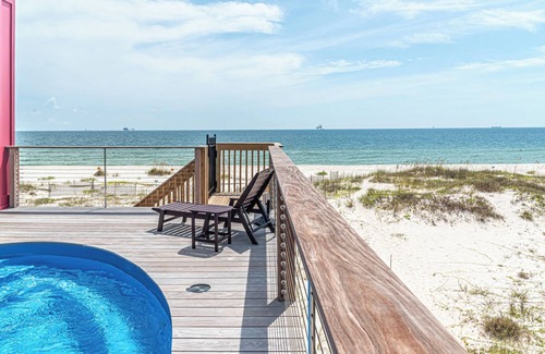 Fort Morgan House | Postcard views from your home equipped with a dream kitchen! Come enjoy luxurious living in a highly sought-after neighborhood in Fort Morgan.