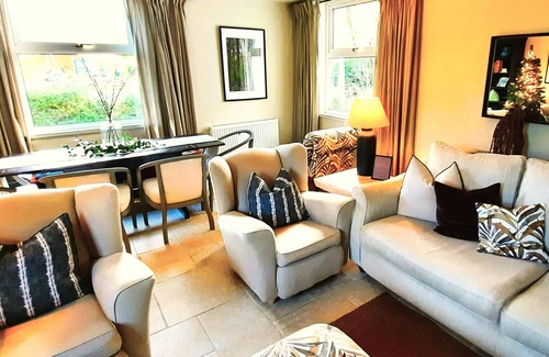 Kilchrenan Cottage | Posting House - a cottage that sleeps 6 guests in 3 bedrooms
