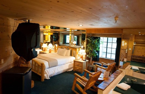 South Lake Tahoe Hotel | POSTMARC Hotel and Spa Suites