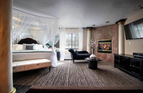 South Lake Tahoe Hotel | POSTMARC Hotel and Spa Suites