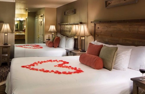 South Lake Tahoe Hotel | POSTMARC Hotel and Spa Suites