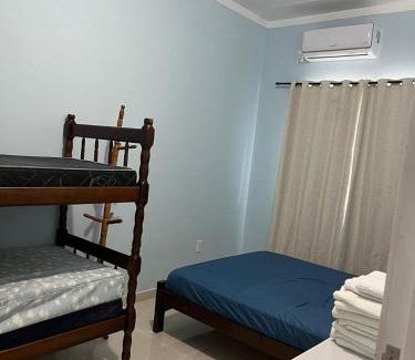 Ubatuba House | Pousada Max House vida simples de Sfs sc