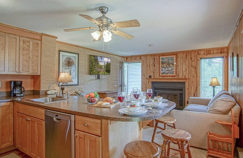 Snowshoe Condo | Powderidge 1 Hideaway Slope Side