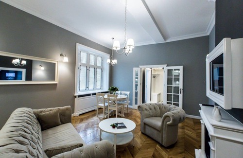 Srodmiescie Południowe Apartment | Poznanska Metro Centrum Apartment