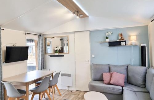 Oostkapelle Ski Chalet | Prachtig chalet OK50 D12 op familiecamping