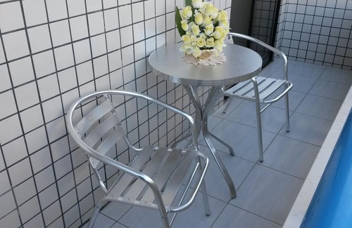 Vila Nova Apartment | Praia Forte 5min walk, wi-fi, air conditioning, garage, safety net