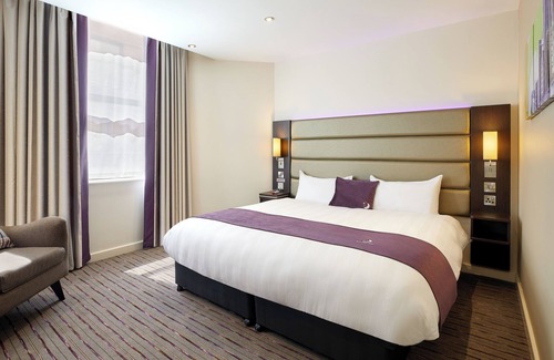 Castle Baynard Hotel | Premier Inn London Blackfriars