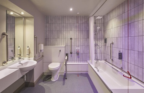 River Hotel | Premier Inn London Dagenham