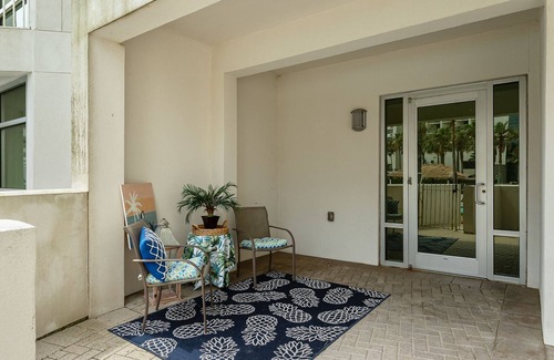 South Padre Island House | Premiere Bungalow w/private pool & hot tub on 2,000 SqFt private patio