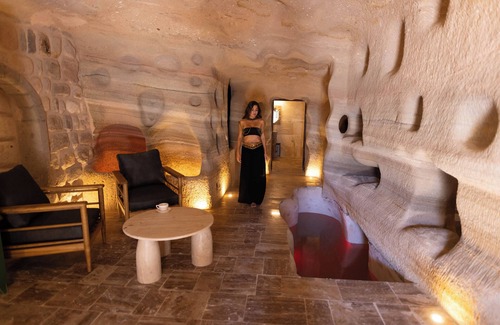 Uchisar Apartment | Premium Cave with Private Underground Mystic Water Pool 204