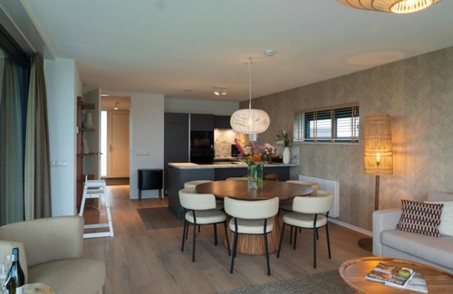 Thorn Villa | Premium Island 6p - Three Bedroom Villa, Sleeps 6