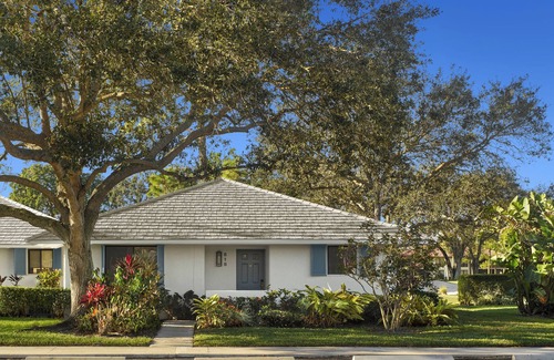 Hunt Club Cottage | Premium Luxury Coastal Cottage w/ Breathtaking Resort Amenities in Palm Beaches