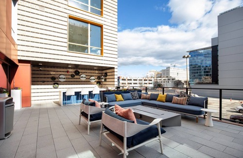 NoMa Apartment | Premium NoMa Jr 1BR w/W/D, Concierge & Gym, nr Metro, by Blueground