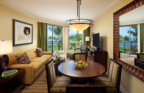 Kaanapali Resort | Premium One bedroom Suite or Premium Studio on Beautiful Ka'anapali Beach