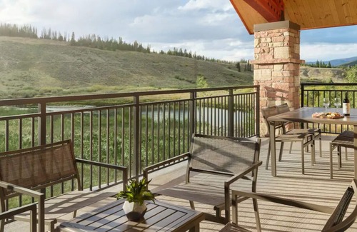 The Highlands House | Premium Skiing Winter Escape! Upscale Villa Resort