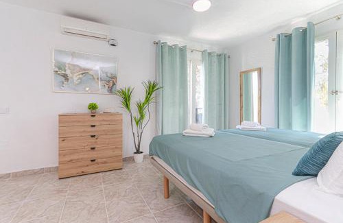 Orihuela Costa Apartment | Presidential suite Villamartin Plaza Av Brisas 67