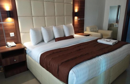 Opebi Hotel | Presken Hotels Opebi Lagos
