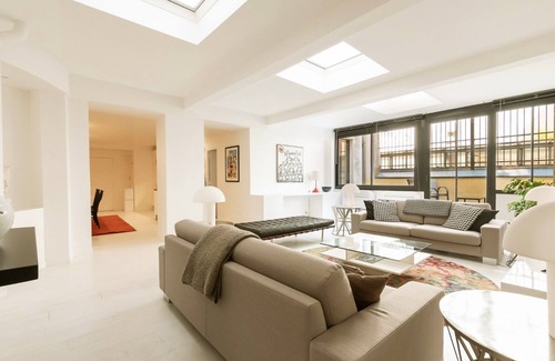 Strasbourg -Saint-Denis Apartment | PRESTIGIOUS 3 BR Apt - 1520 SQFT - DESIGN - FULL AIR CONDITIONNING