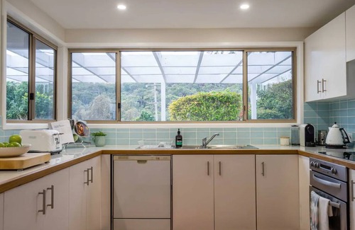 Pretty Beach Central Coast Cottage | Pretty Beach Cottage