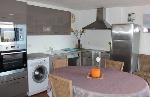 Cargese Villa | Pretty detached house, 3*, 3 bedrooms with terraces, overlooking the beach.