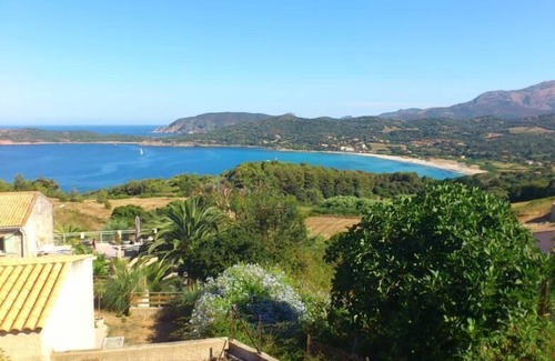 Cargese Villa | Pretty detached house, 3*, 3 bedrooms with terraces, overlooking the beach.